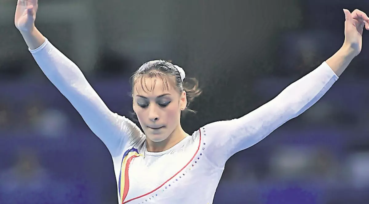 Cătălina Ponor se antrenează, de două săptămâni, la Izvorani