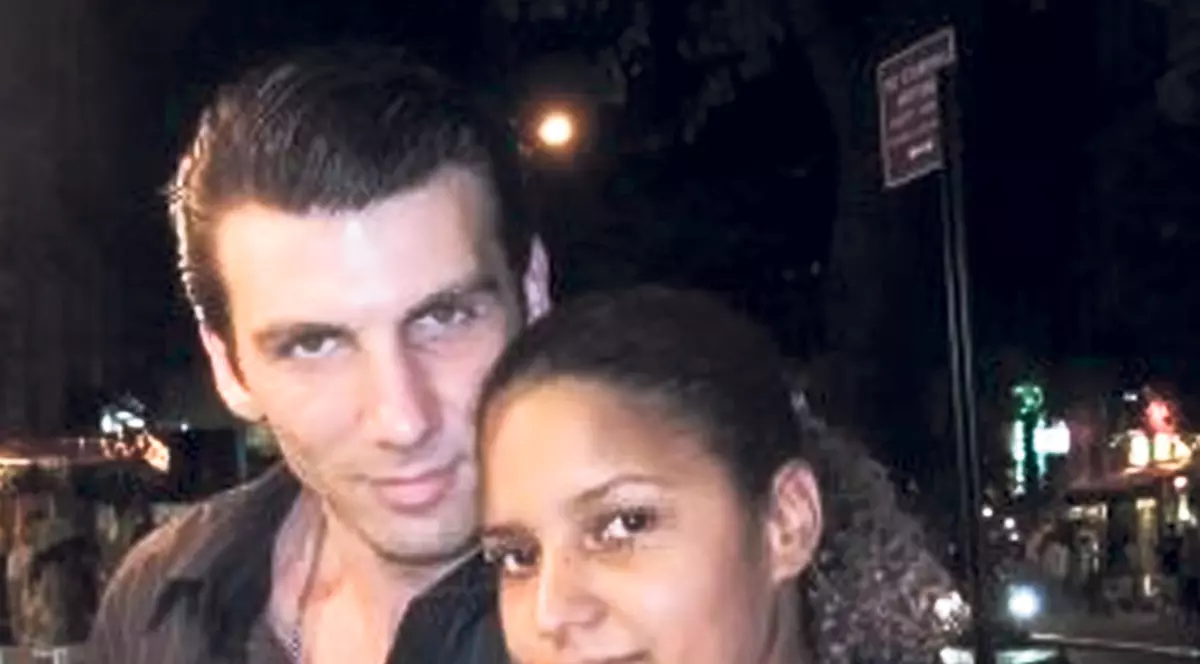 Exclusiv | «Eroul din Bronx» vinde haine pe internet