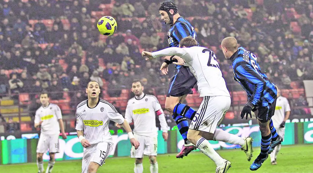 Cristi Chivu i-a dedicat soţiei sale, Adelina, golul marcat miercuri, în meciul Inter Milano - Cesena (3-2)