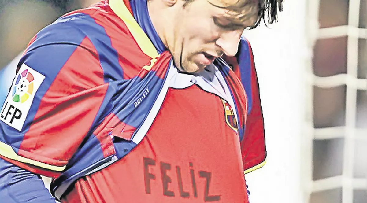 Lionel Messi, amendat din cauza mamei