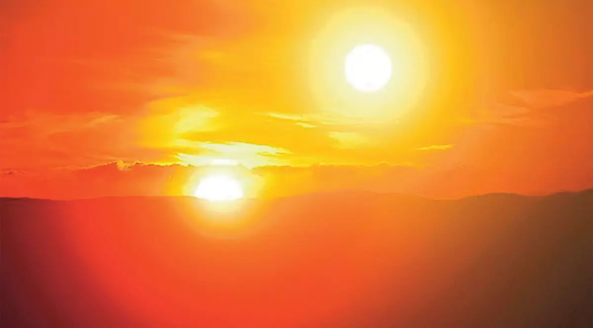 Terra va avea doi sori. Cum e posibil aşa ceva?