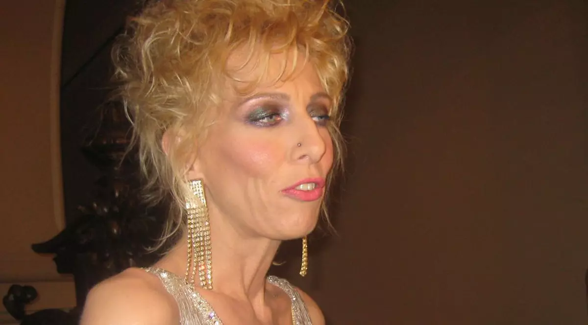 Brianna Caradjea se hidratează cu... injecţii