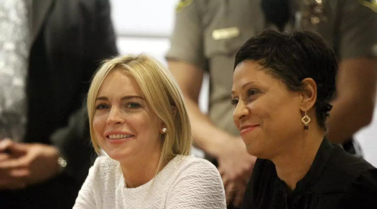 Lindsay Lohan, acuzată de furtul unui colier, s-a declarat nevinovată