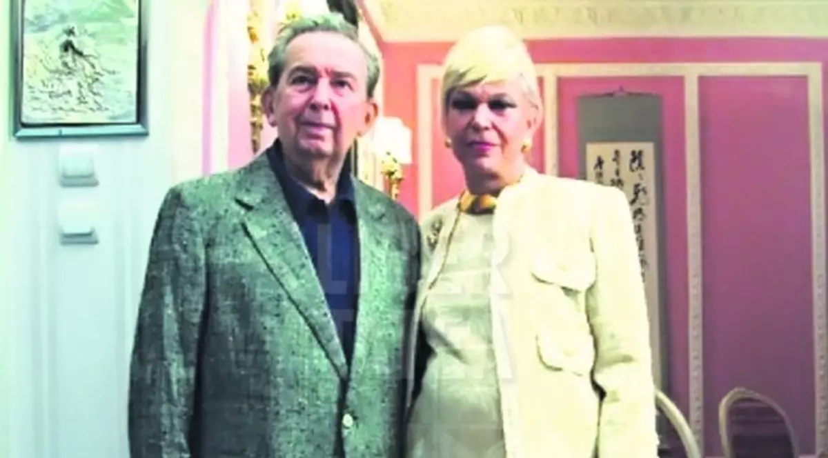 Christine Valmy: "Îi spuneam soţului că dacă sunt însărcinată cu băiat mai bine mă omor"