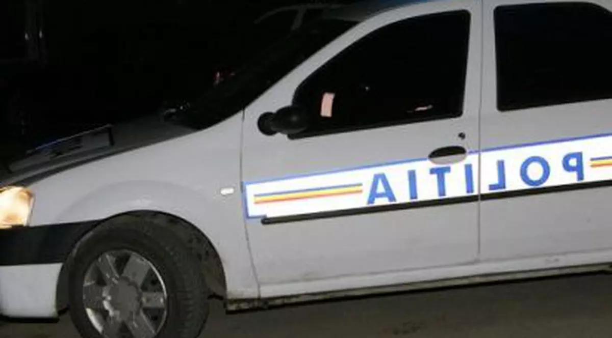 Un poliţist a accidentat un copil pe trecerea de pietoni