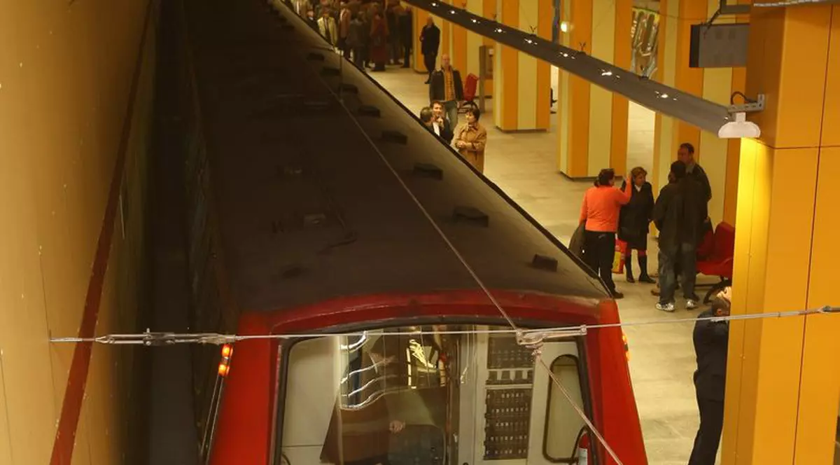 Cum se va scumpi cartela de metrou: câte puţin, să nu se simtă