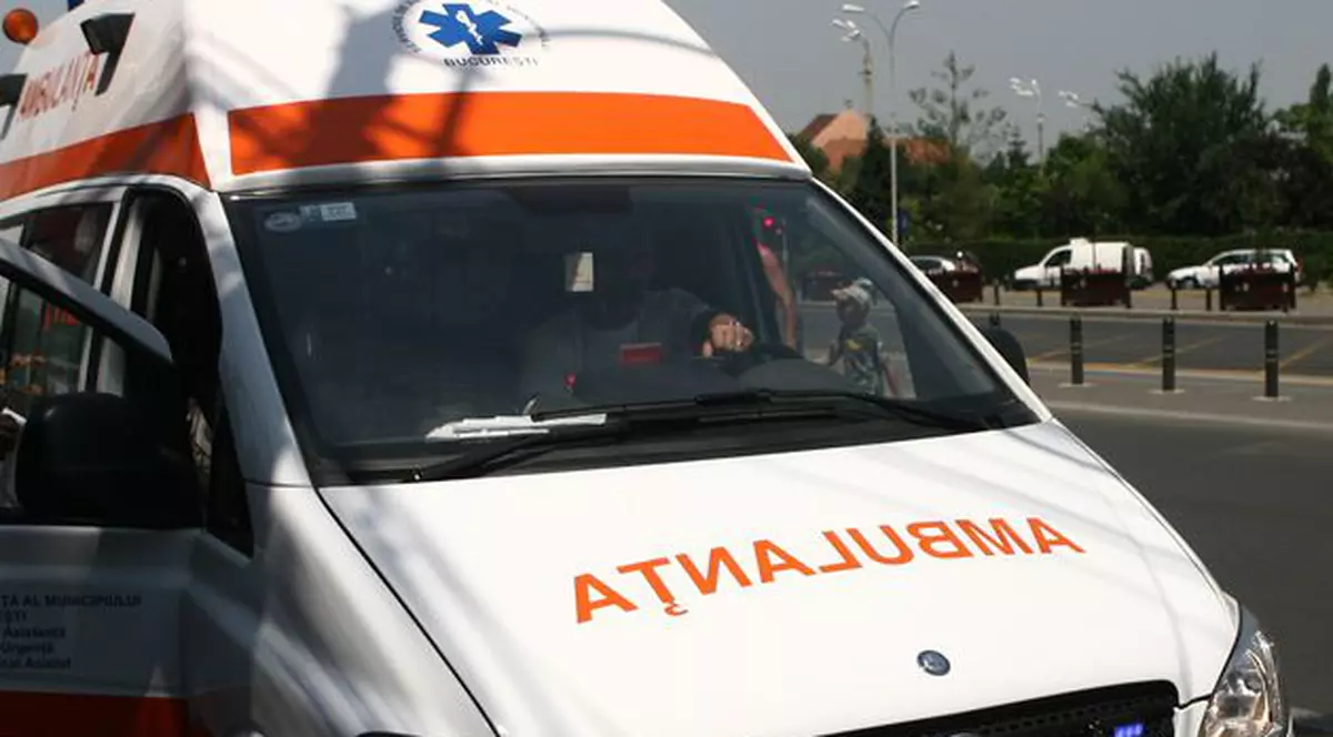 Grav accident pe DN 21, soldat cu un mort şi patru răniţi