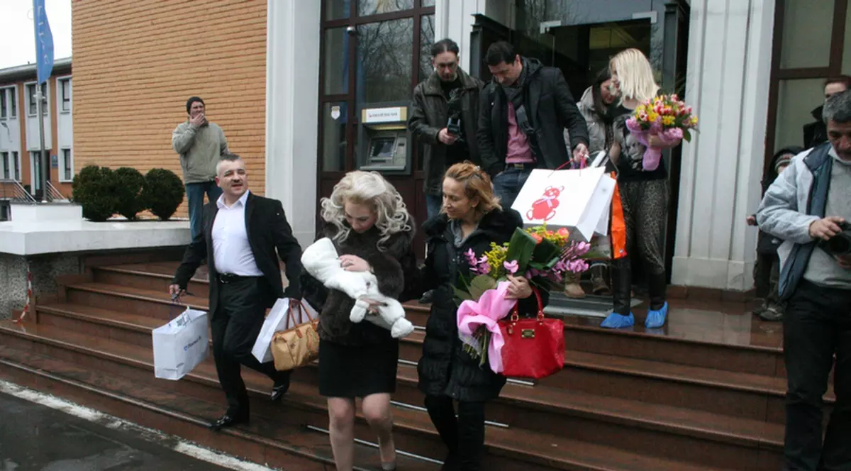 Daniela Györfi şi-a luat fetiţa acasă