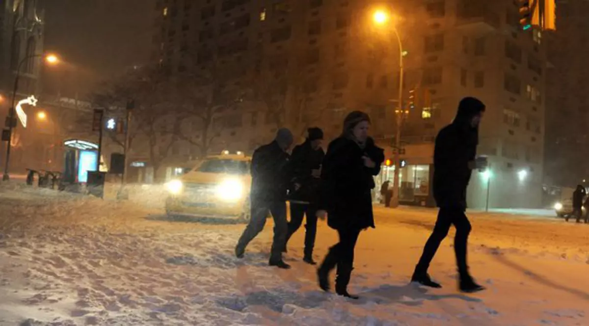 Ninsorile vor continua şi în zilele următoare