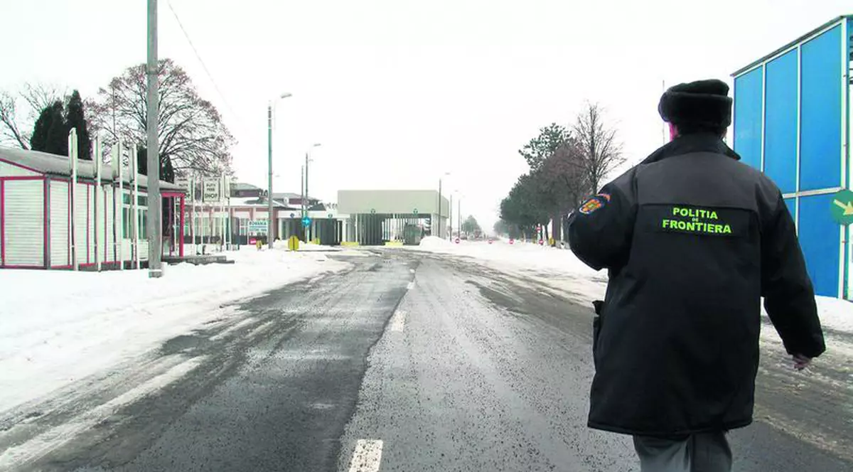 Un tânăr din Afganistan, găsit în șoc hipotermic la granița României cu Ucraina  după ce a trecut ilegal frontiera