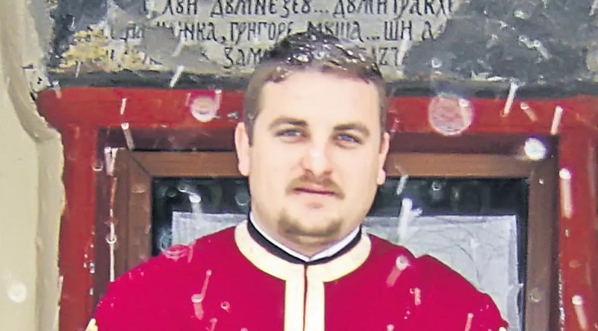 Preotul din Lada către pokeristul Ionel Anton: "Ajută-mă să ridic o biserică nouă!"