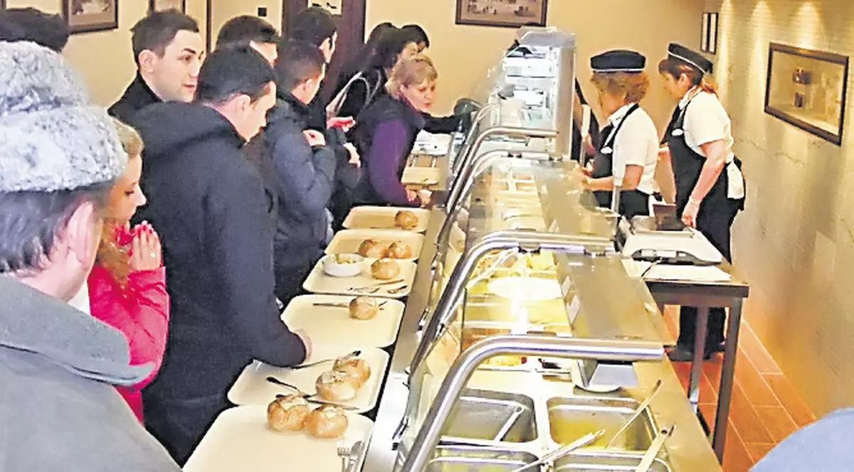 La cantina Primăriei din Cluj, mănânci pe săturate cu 10,9 lei!