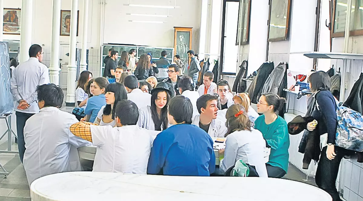 Criză mare de... cadavre în facultăţile de medicină!
