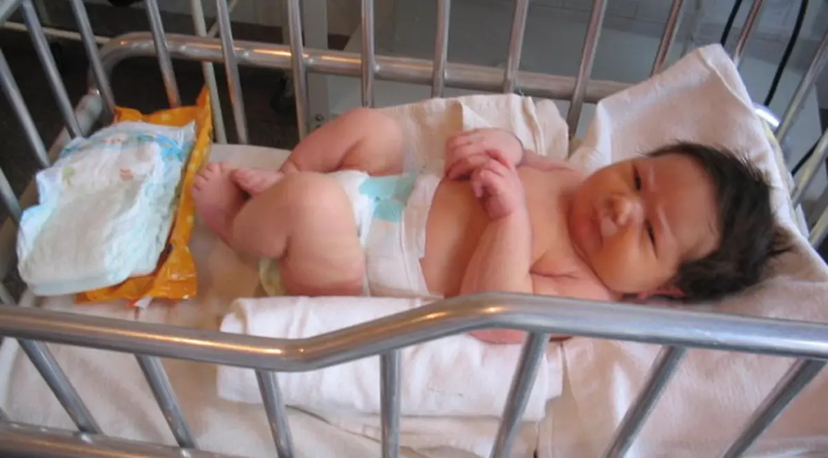 Bebe-gigant la Orăştie. Vezi cât a cântărit la naştere