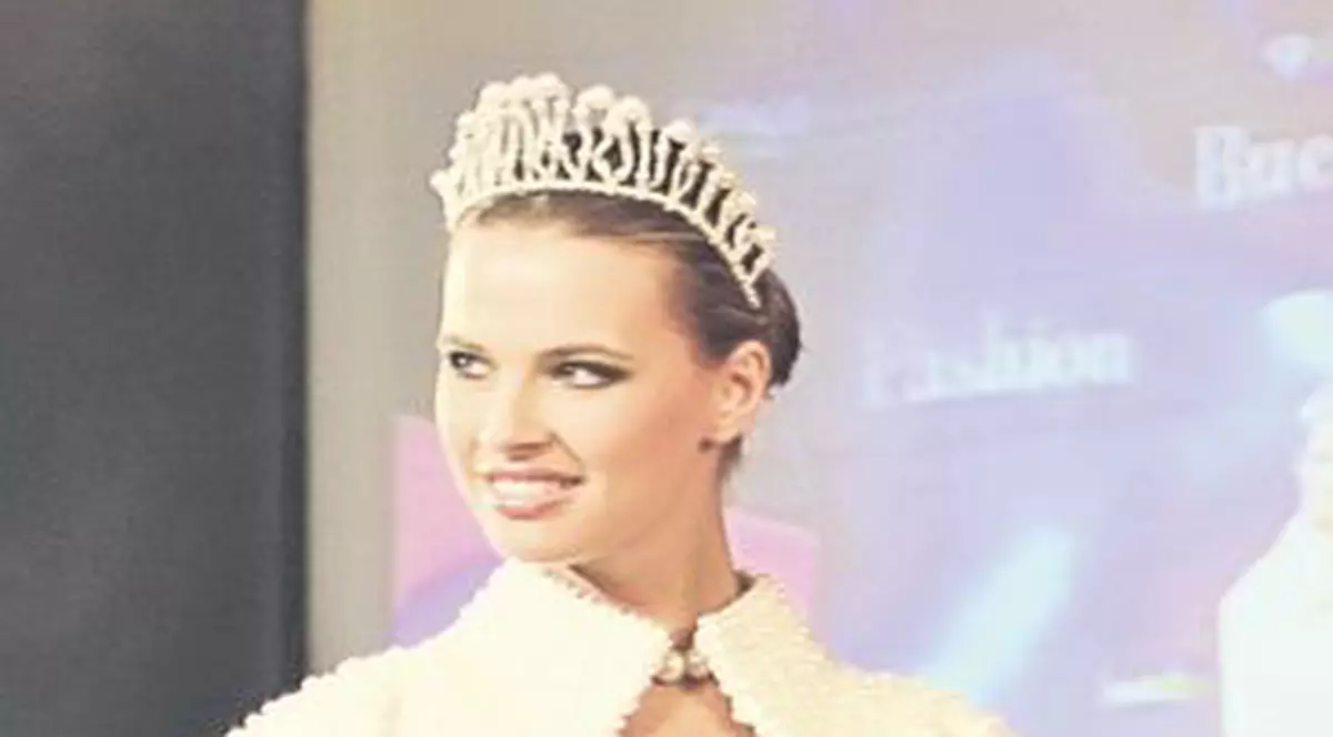 Exclusiv | Inelul de logodnă al Monicăi Columbeanu a fost la Blanche