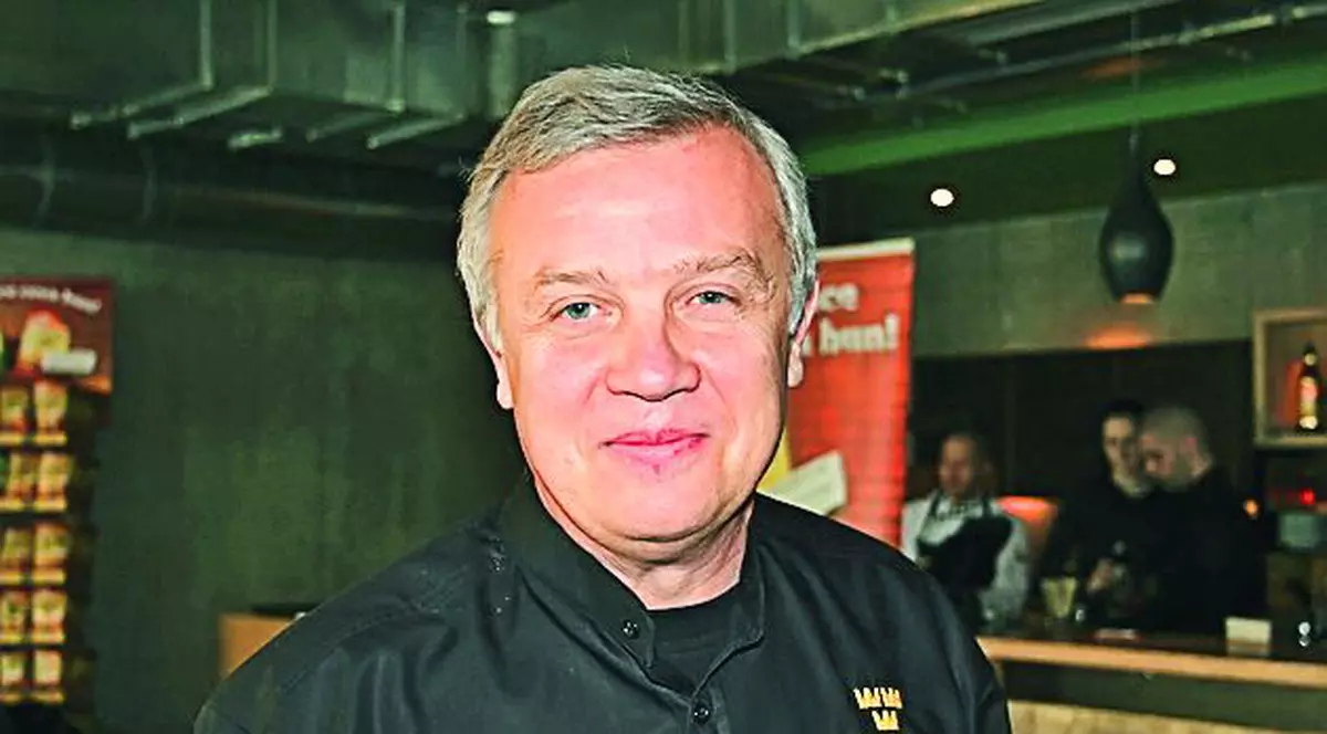 Gătește la cuptor… combinând cu imaginație carne de pui și legume