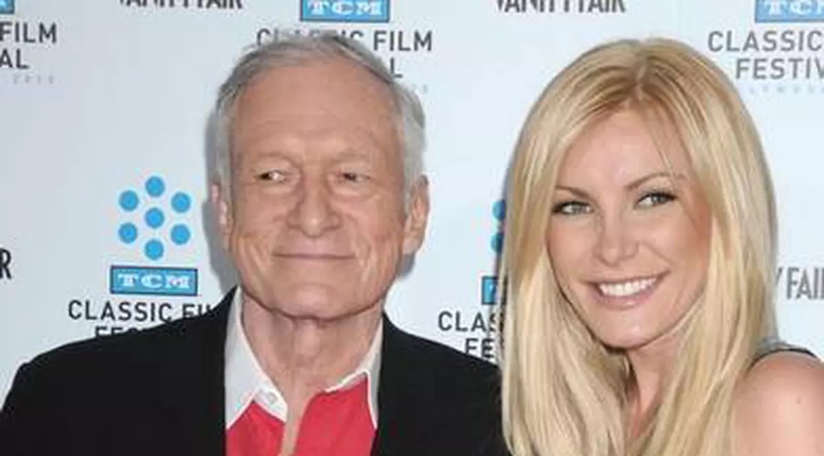 Hugh Hefner, tăticul Playboy, înșelat înainte de nuntă cu un tinerel