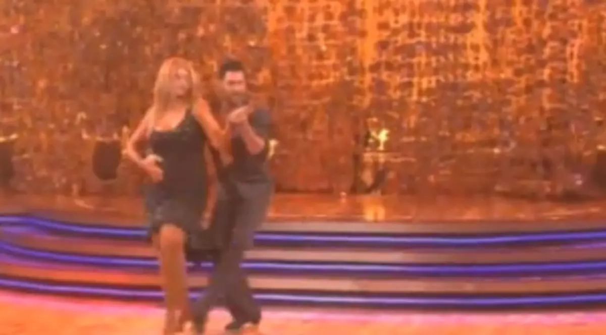 Video | Kristie Alley dansează la fel de... grațios ”ca o purcică”