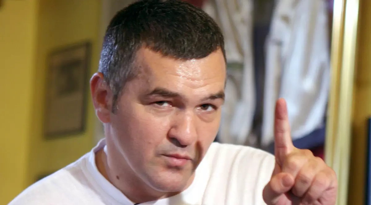 Dosarul în care Leonard Doroftei e acuzat că a bătut un barman e încă la poliţie