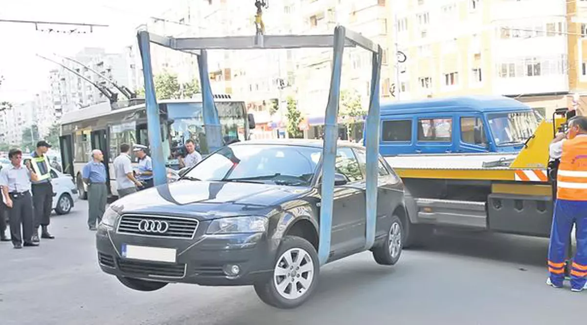 Atenție! S-au șmecherit hoții de mașini!