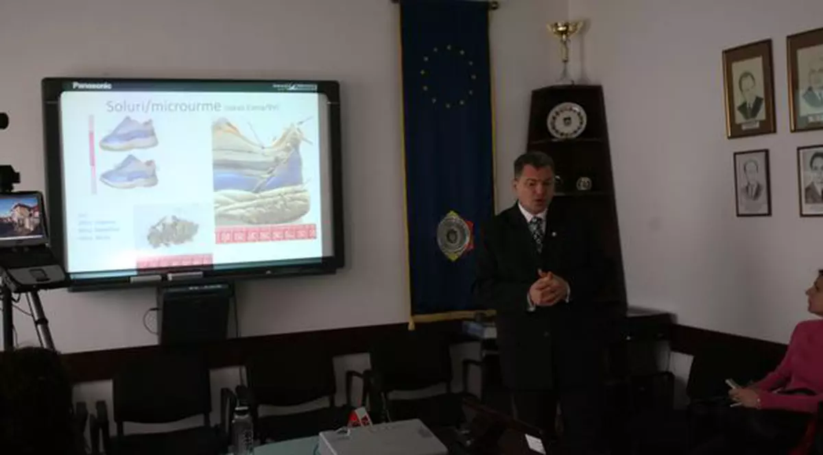 Pământul de pe pantof a rezolvat cazul