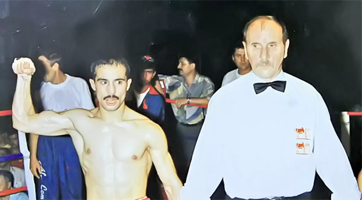 Petrică Paraschiv a devenit, în 1995, primul român campion mondial la box | El a deschis drumul