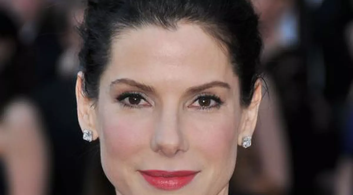 Sandra Bullock a donat 1 milion de dolari victimelor din Japonia