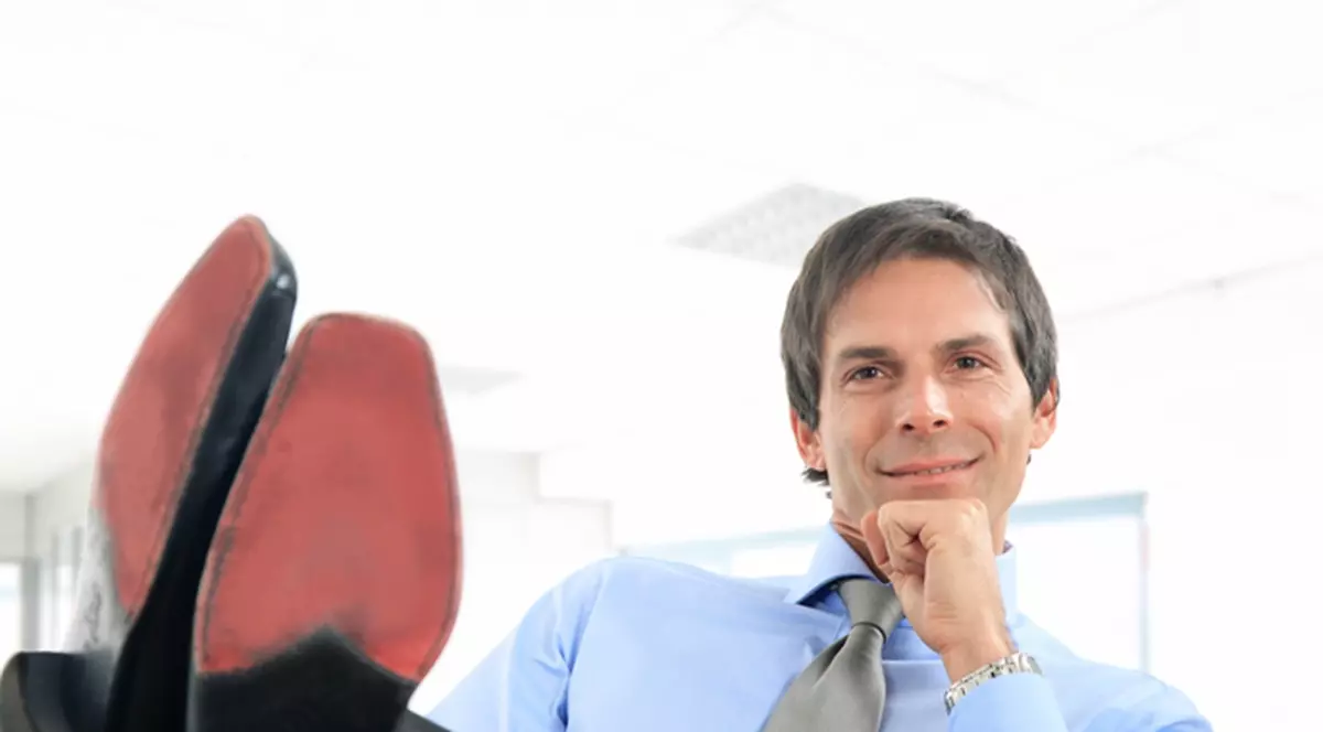 75% dintre angajaţi vor locul şefului