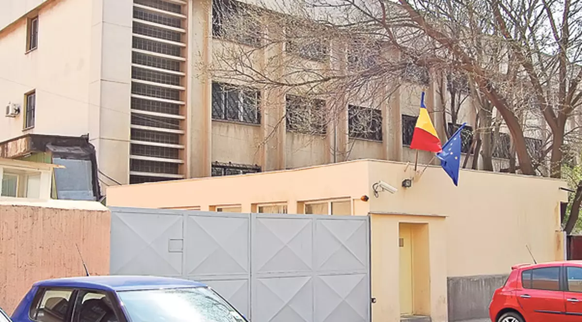 Popa a uitat să vorbească româneşte