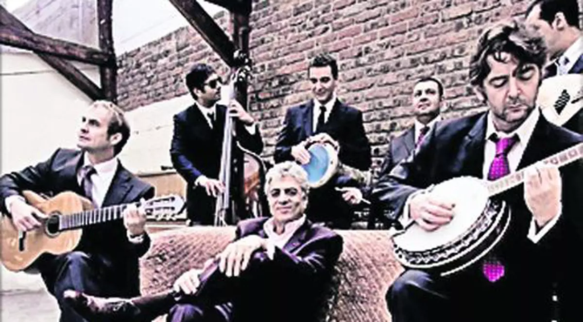 Enrico Macias şi trupa lui, concert la Bucureşti