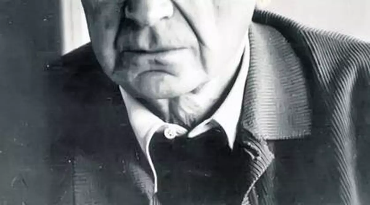 Donatorul manuscriselor lui Cioran  primeşte cadou o bursă MBA