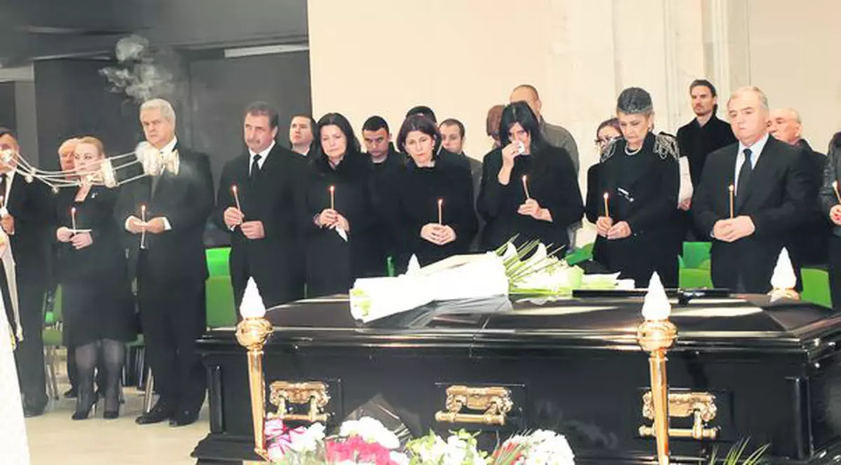 Fratele lui Victor Surdu nu a vrut să fie deschis sicriul cu trupul deputatului PSD: «Lumea să şi-l amintească viu!»