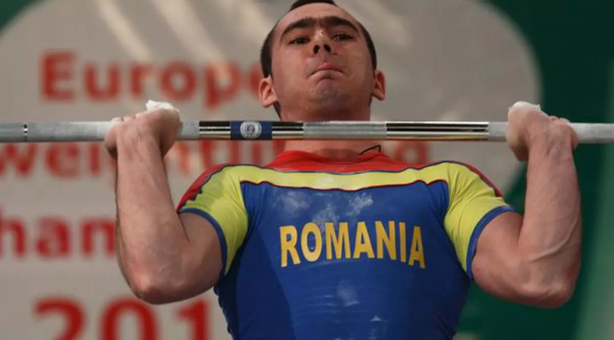 Halterofilii români au câștigat o medalie de aur şi două de argint la Campionatul European