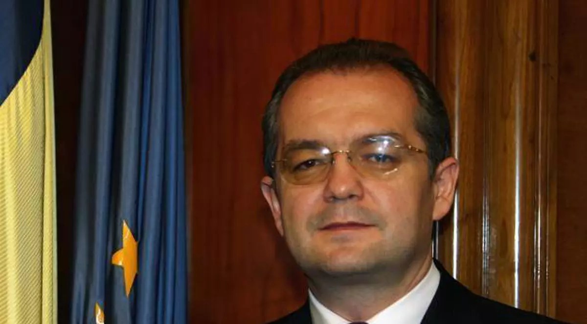 Emil Boc a cerut un raport privind iodul radioactiv