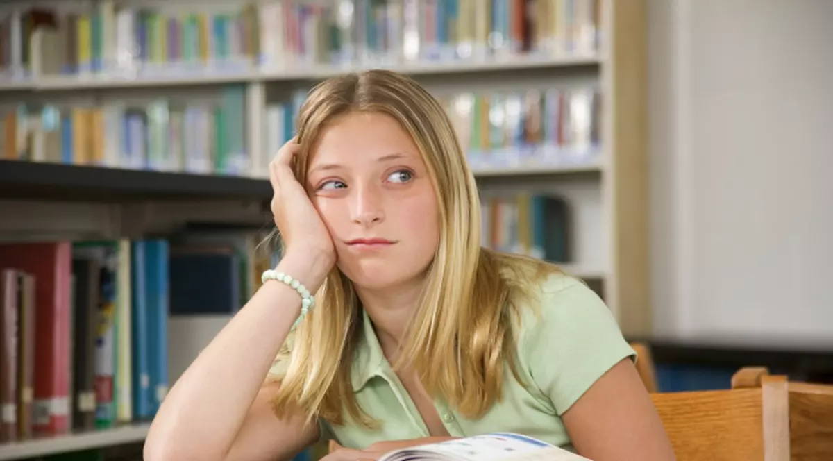 Poţi muri de plictiseală, la propriu!