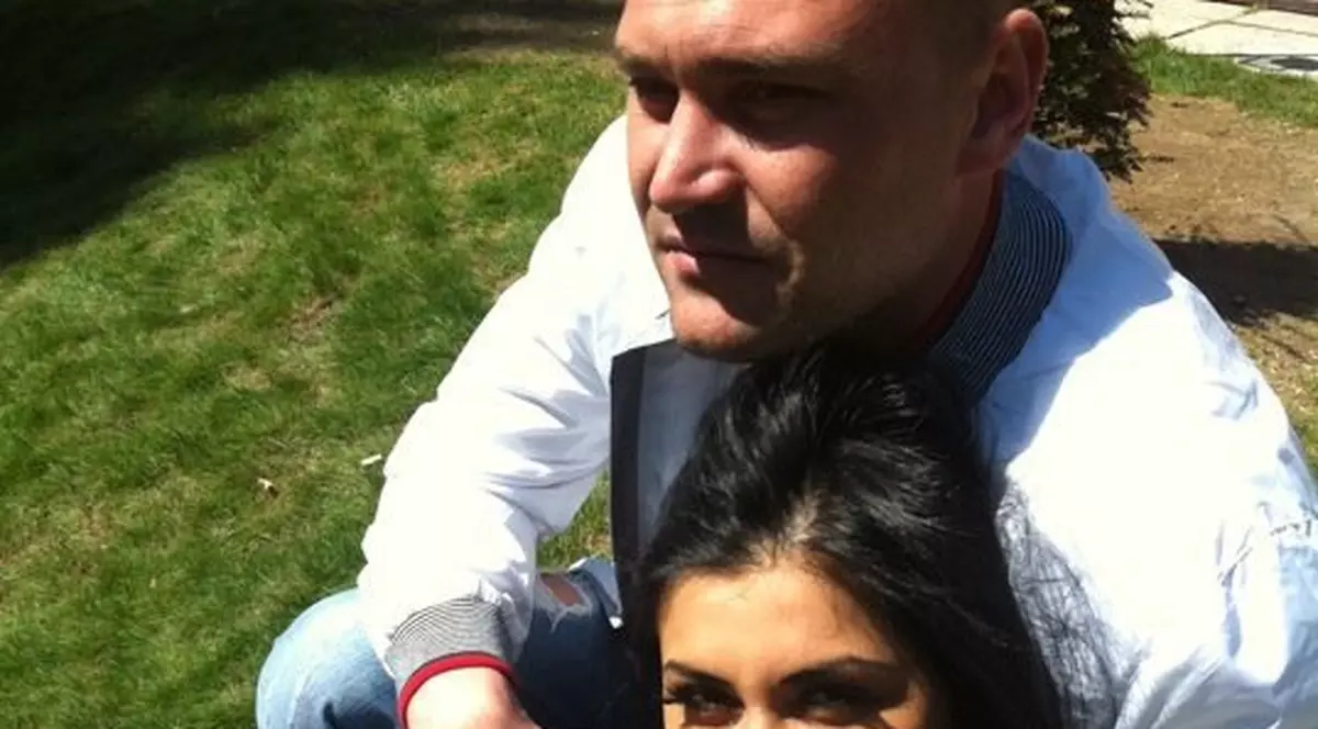 El e noul iubit al asistentei de la OTV!