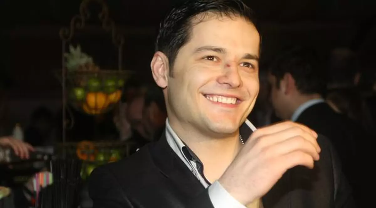 Liviu Vârciu îşi vinde apartamentul pe o sumă de nimic