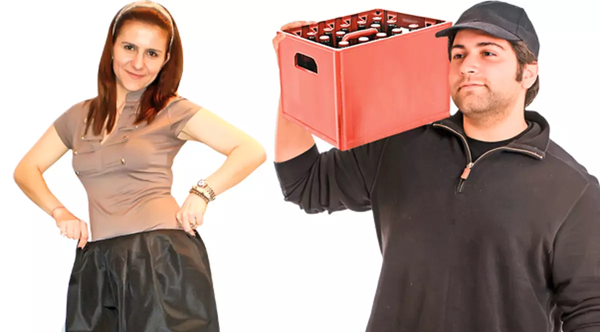 Unii angajaţi vor fi recompensaţi, de sărbători, «în natură» | O fustă sau o ladă de bere, prima de Paşte a românului