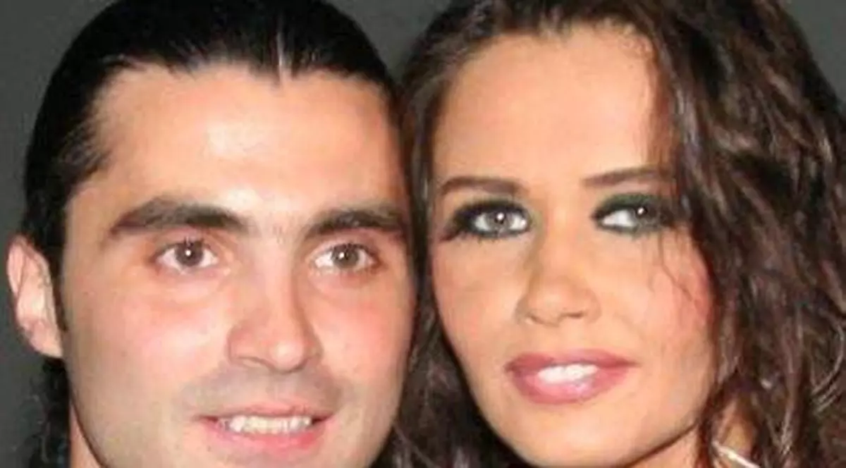 Dacă nu vor să aștepte până în octombrie, Zăvo şi Pepe pot să divorțeze la primărie