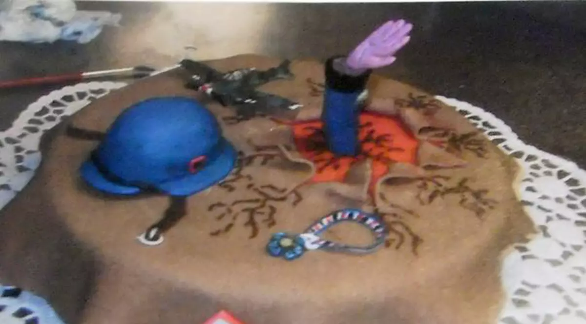 Riscă să ajungă la închisoare pentru că a preparat o prăjitură nazistă