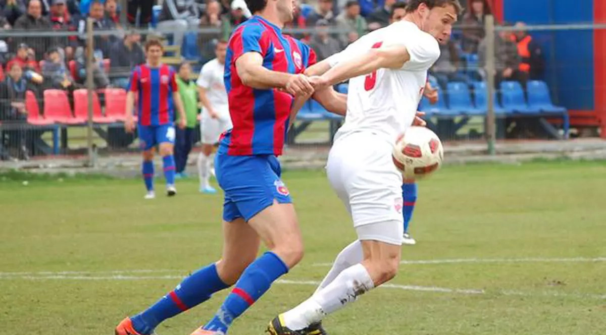 Foto | Steaua II - Dinamo II, un derby adormit