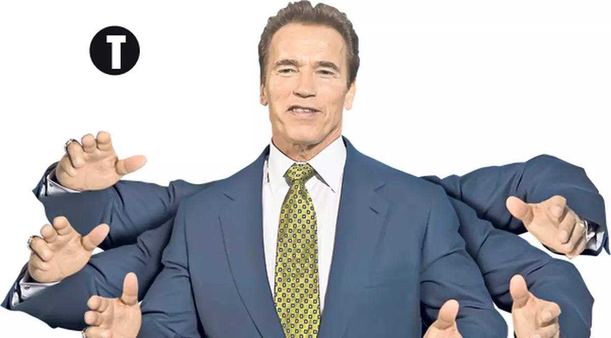 Fiindcă pipăia şi ciupea femeile, Schwarzenegger a primit porecla «caracatiţa obsedată»