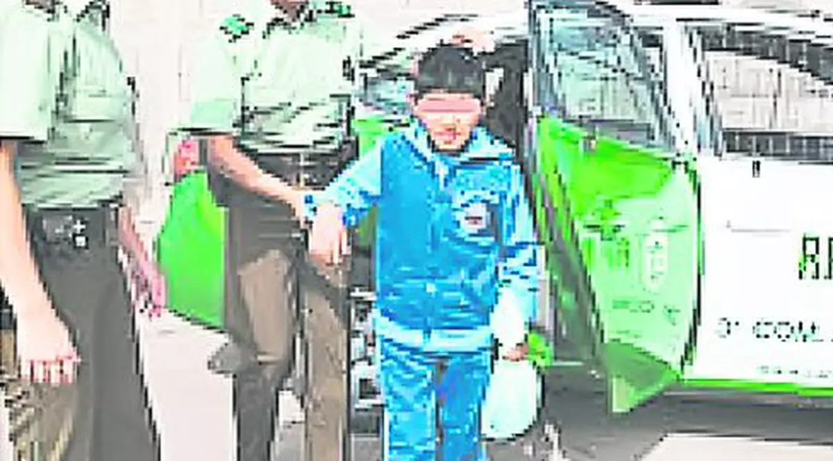 A mers 1.000 km sub camion ca să îşi vadă mama