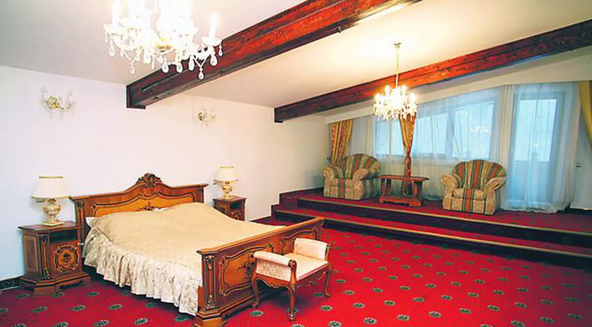 Poftiţi la munte, la «Împăratul Romanilor»