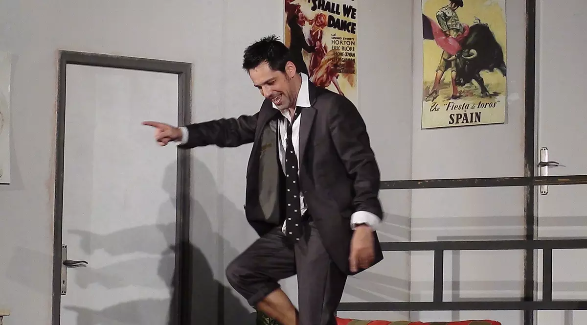 Ştefan Bănică Jr.revine cu ”Desculţ în parc” pe scena teatrului bucureştean