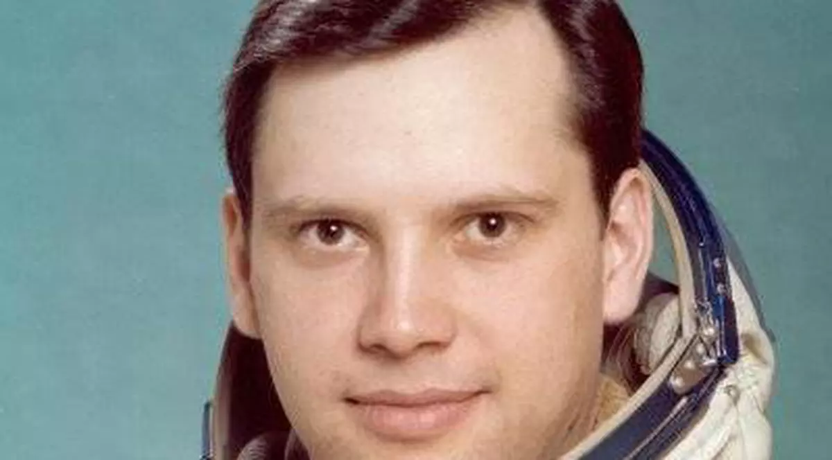 La primul zbor, Dumitru Prunariu a adus ceapă verde şi coniac românesc în Cosmos