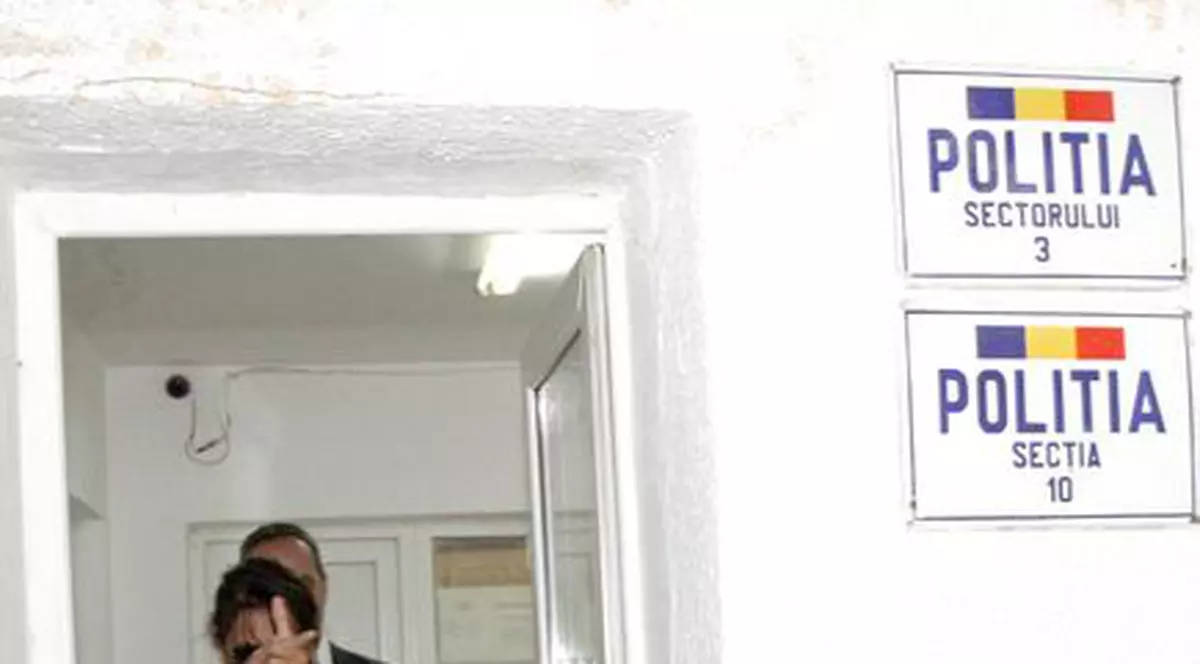 Oana Zăvoranu, la ieșirea de la Poliție: ”A trebuit să-i conving că spun adevărul!” 