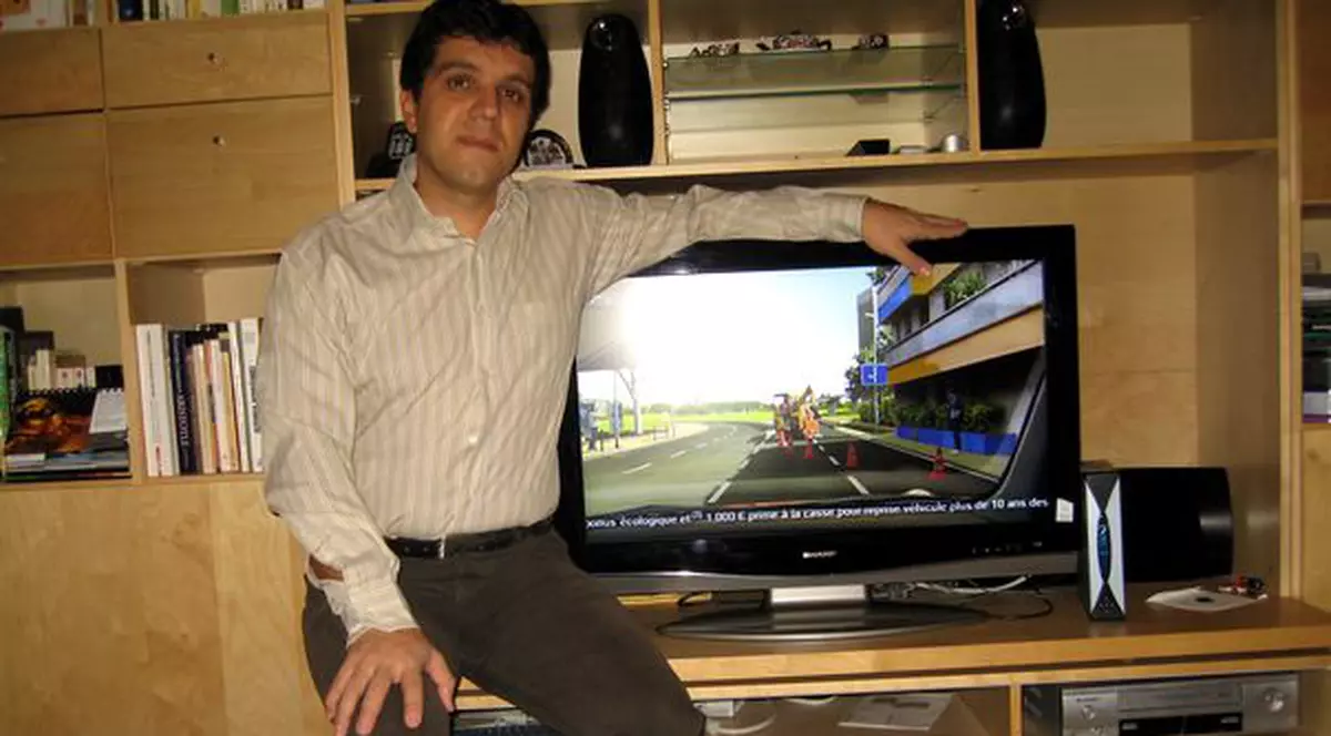 Samuel Cioalcă, un român, stabilit de zece ani în Franţa, se "bate” pentru un post de profesor: "Am învăţat franceza de la televizor!"