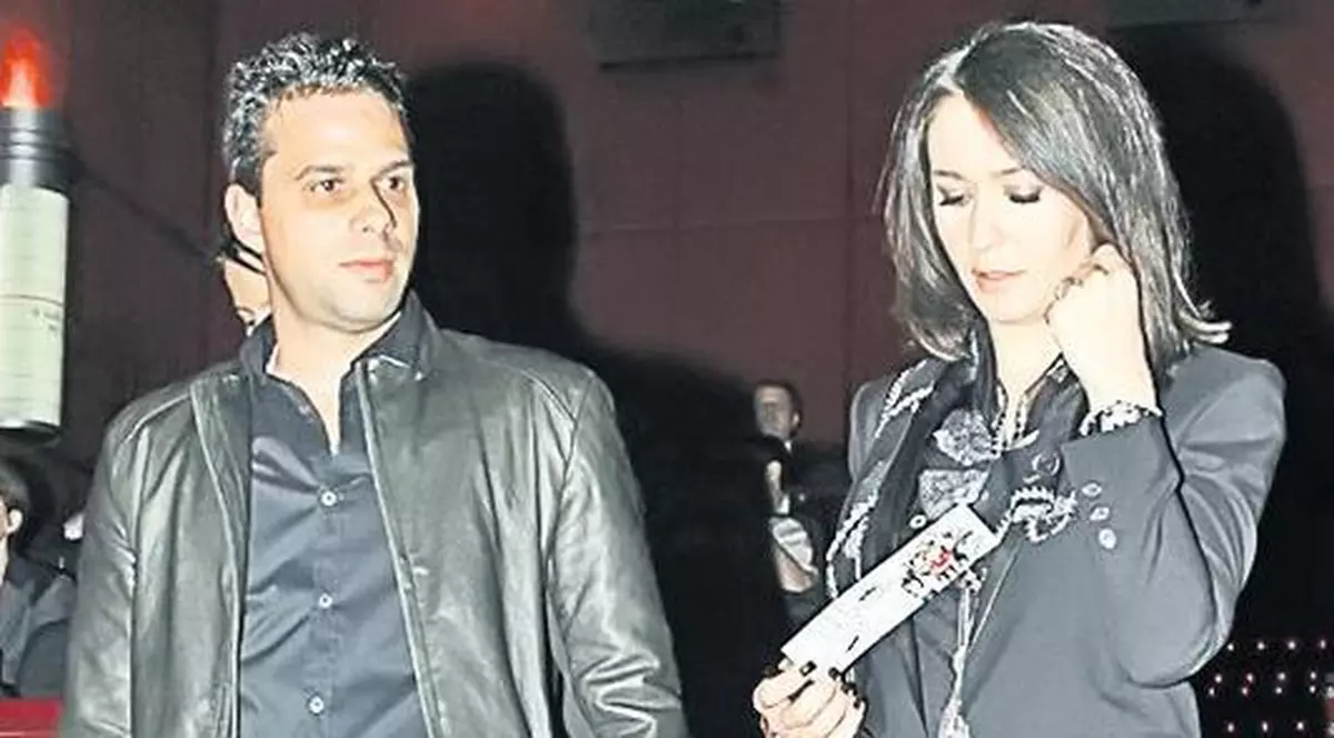 Amalia Năstase, cu iubitul la filmul Almei Sârbu