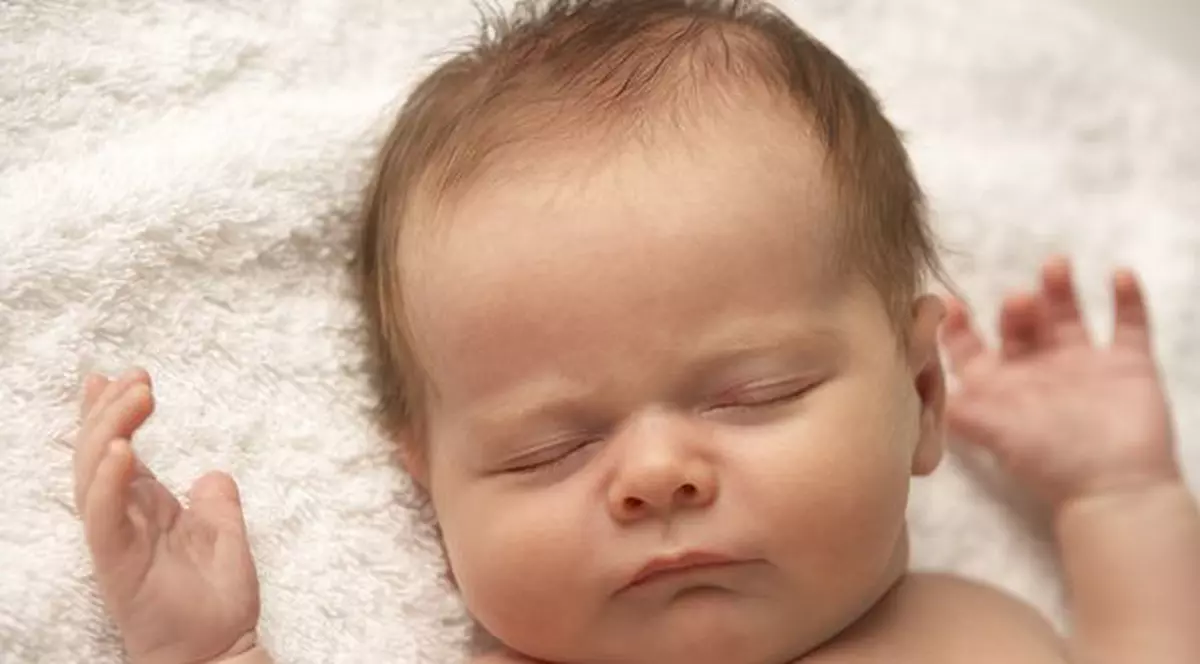 Studiu: copiii care dorm mai mult cresc mai înalţi